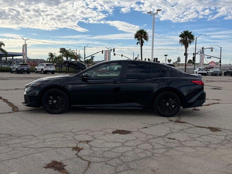 Used 2025 Toyota Camry SEImage 4