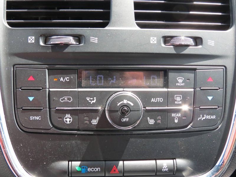 Used 2019 Dodge Grand Caravan SXT 35th Anniversary Edition 4dr Mini VanImage 23