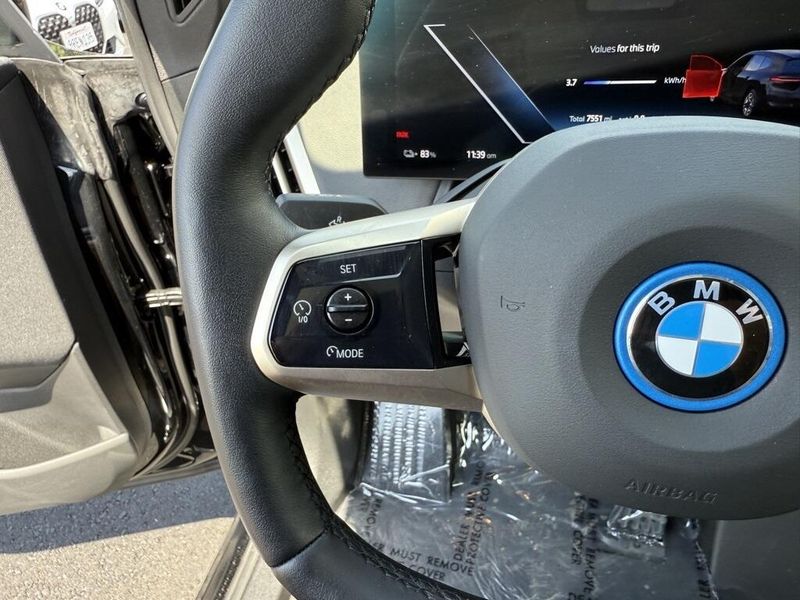 Used 2025 BMW iX xDrive50Image 24