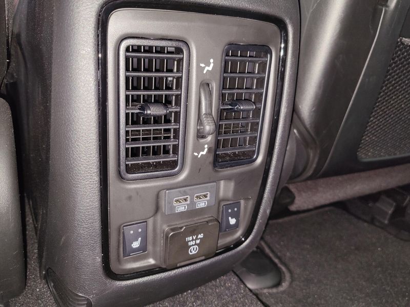 2024 Dodge Durango Citadel 3.6L AWD w/Sunroof/NavImage 34