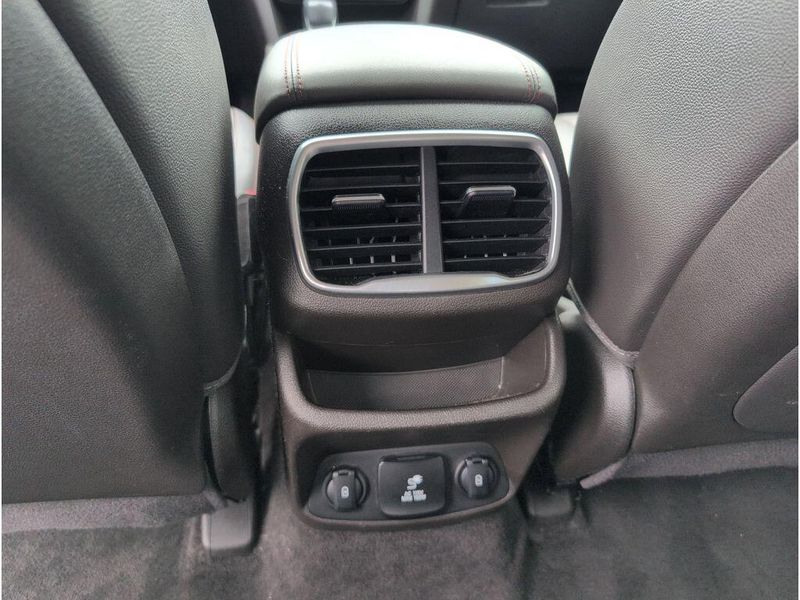 Used 2020 Hyundai Santa Fe LimitedImage 31