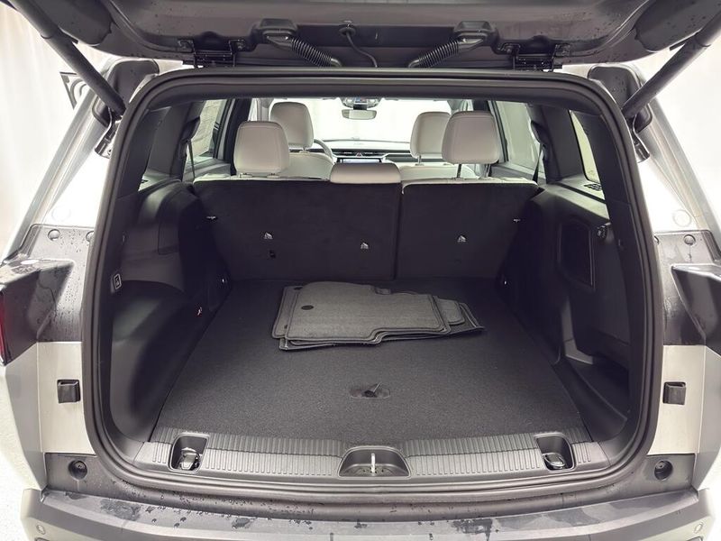 New 2026 Jeep Cherokee Limited 4x4Image 14