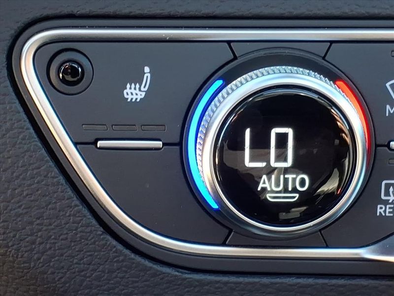 Used 2024 Audi SQ5 Premium PlusImage 21