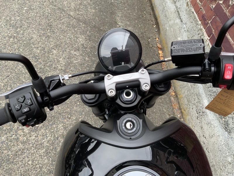 2024 Triumph TRIDENT 660
