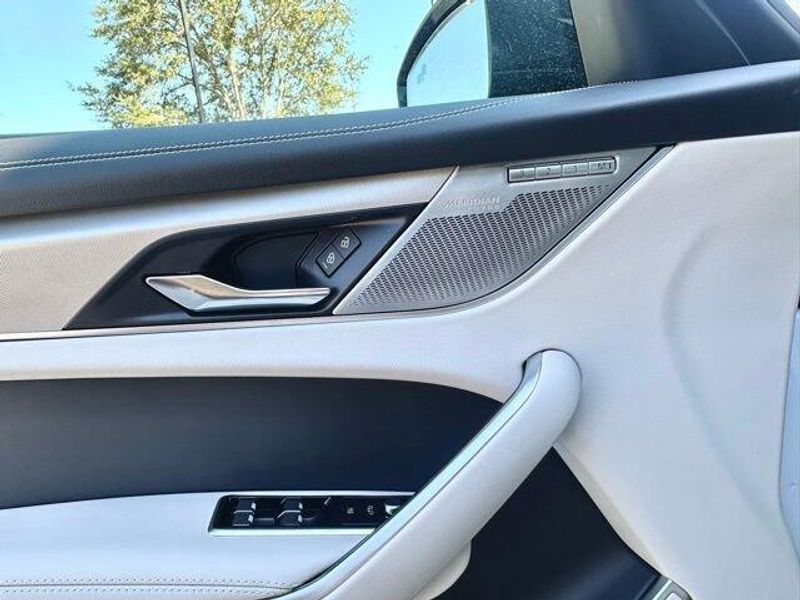 2026 Jaguar F-PACE R-Dynamic S