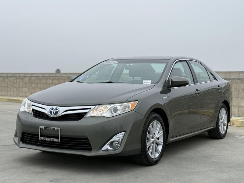 2013 Toyota Camry Hybrid XLEImage 7