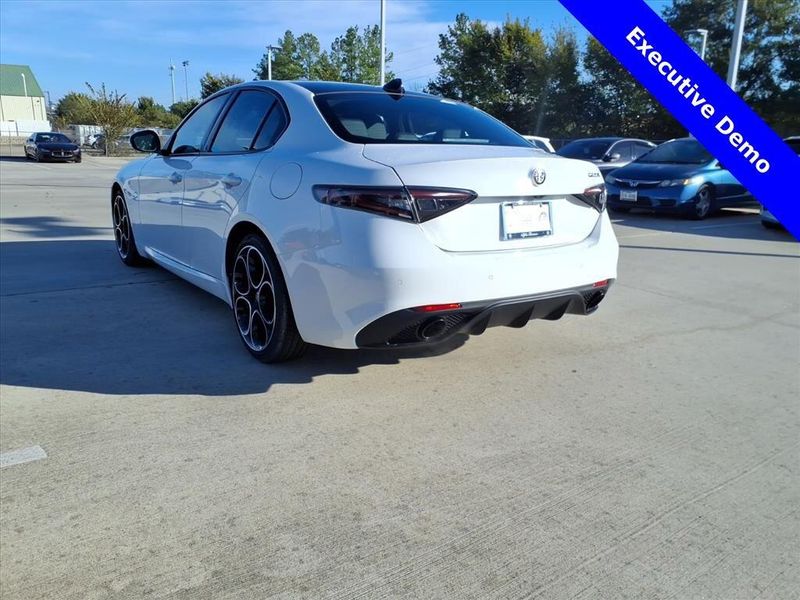 New 2025 Alfa Romeo Giulia RWDImage 8