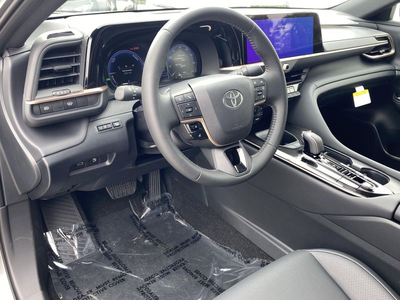 2025 Toyota Crown Image 13