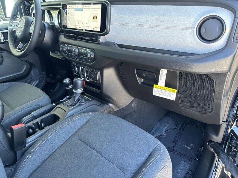 New 2026 Jeep Wrangler 2-door Sport SImage 13