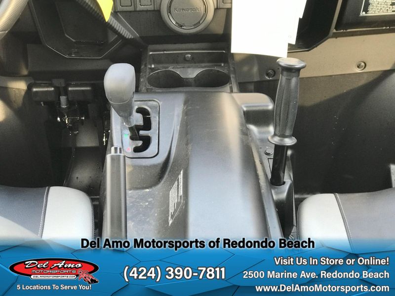 New 2025 Kawasaki TERYX4 S LE  in a ICE GRAY/SUPER BLACK exterior color. Del Amo Motorsports of Redondo Beach (424) 390-7811 delamomotorsports.com 