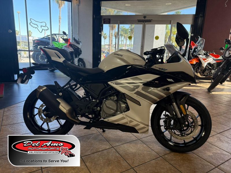 New 2026 CFMOTO 300SS 