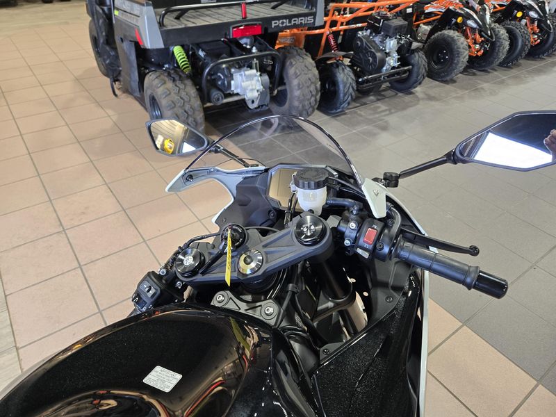 NEW 2026 KAWASAKI NINJA ZX6R ABS Image 17