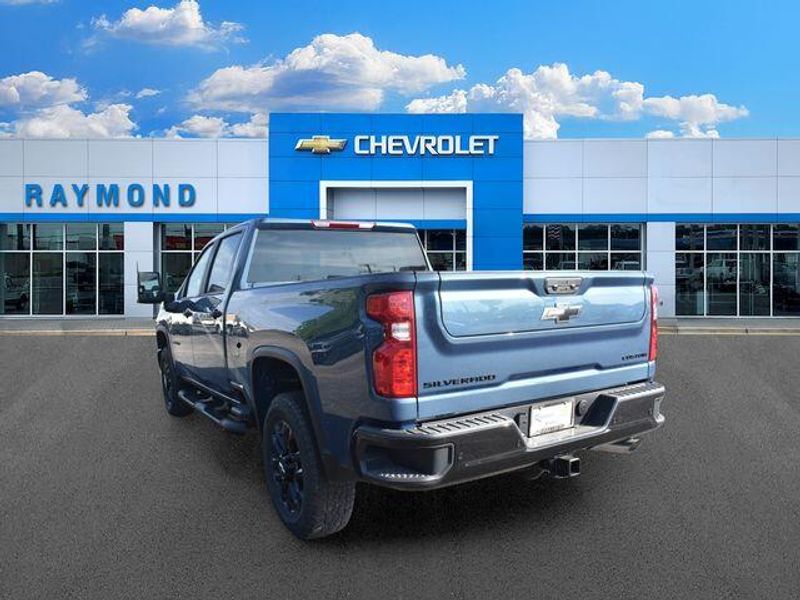 New 2026 Chevrolet Silverado 2500HD CustomImage 6
