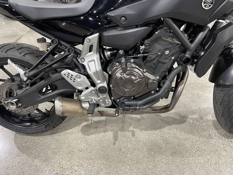 Used 2016 Yamaha FZ-07 Image 16