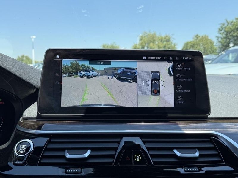 Used 2023 BMW 5 Series M550i xDriveImage 26