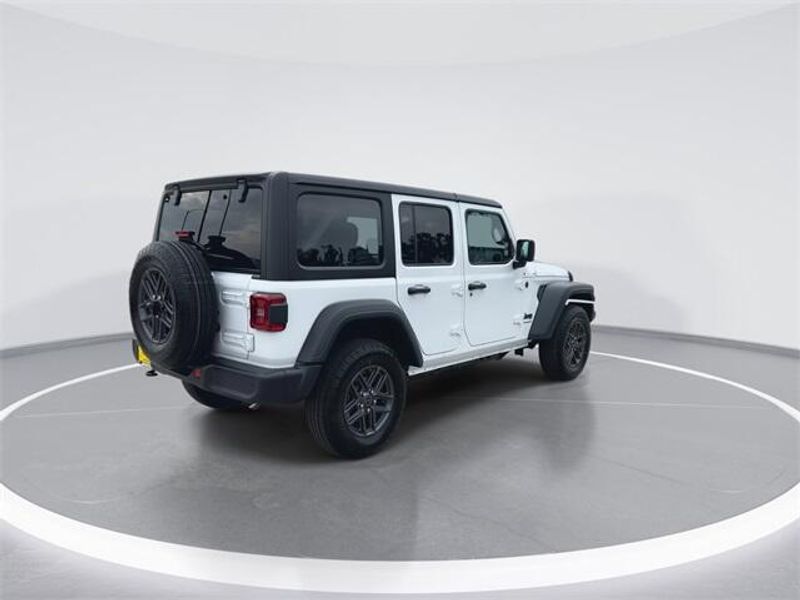 New 2026 Jeep Wrangler 4-door Sport SImage 8