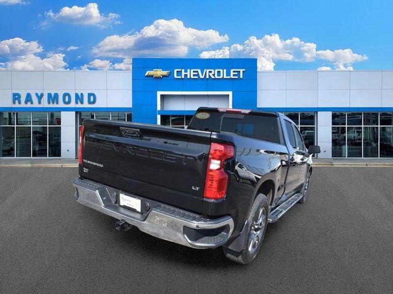 Used 2022 Chevrolet Silverado 1500 LTImage 3