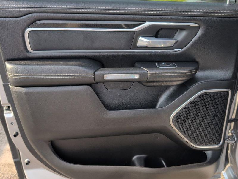 2022 RAM 1500 LaramieImage 33