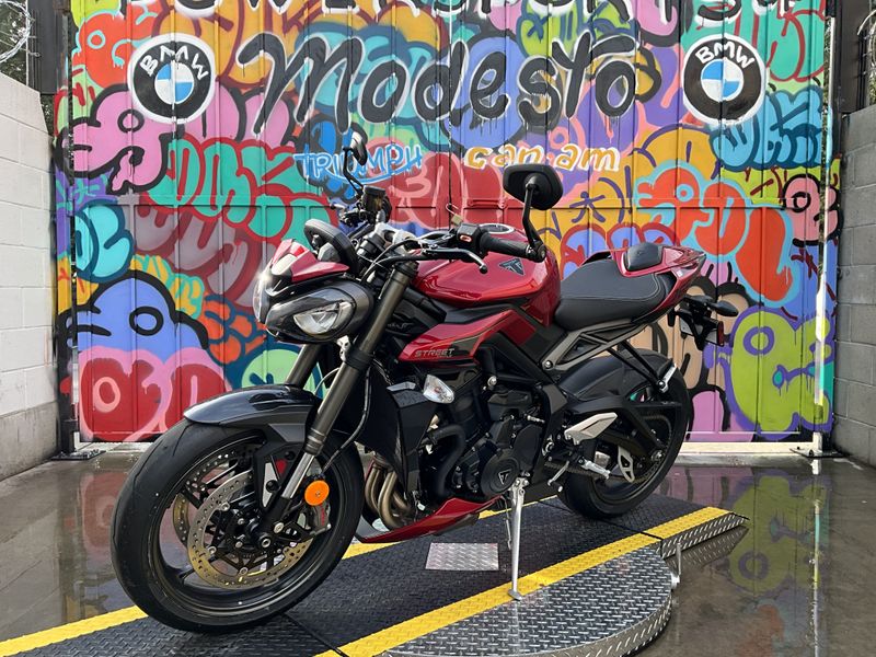 2024 Triumph STREET TRIPLE RS in a CARNIVAL RED exterior color. BMW Motorcycles of Modesto 209-524-2955 bmwmotorcyclesofmodesto.com 
