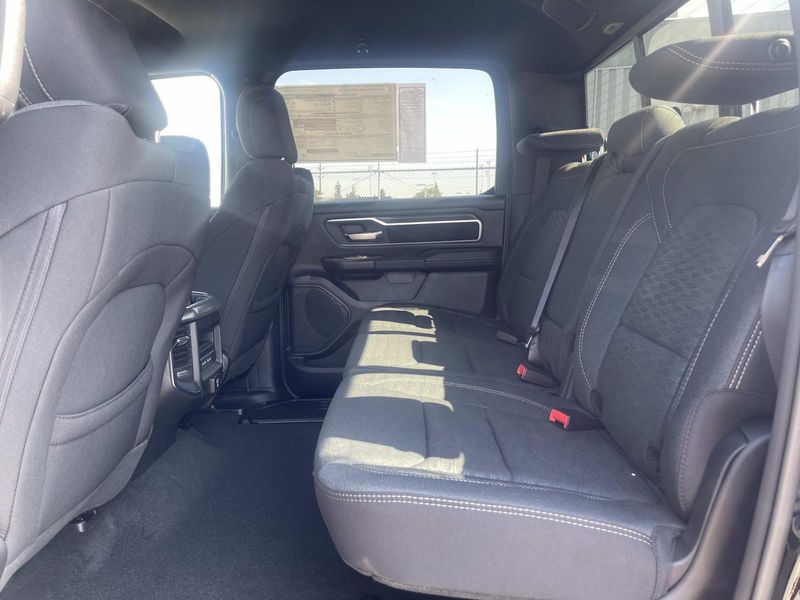 New 2026 RAM 1500 Big Horn Crew Cab 4x2 5'7' Box