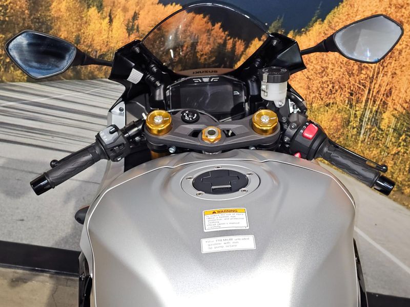 New 2025 Suzuki GSX-R1000 Image 25