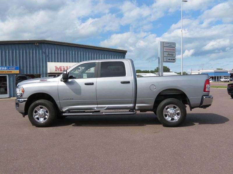 2024 RAM 2500 Big Horn 4x4 4dr Crew Cab 6.3 ft. SB PickupImage 1