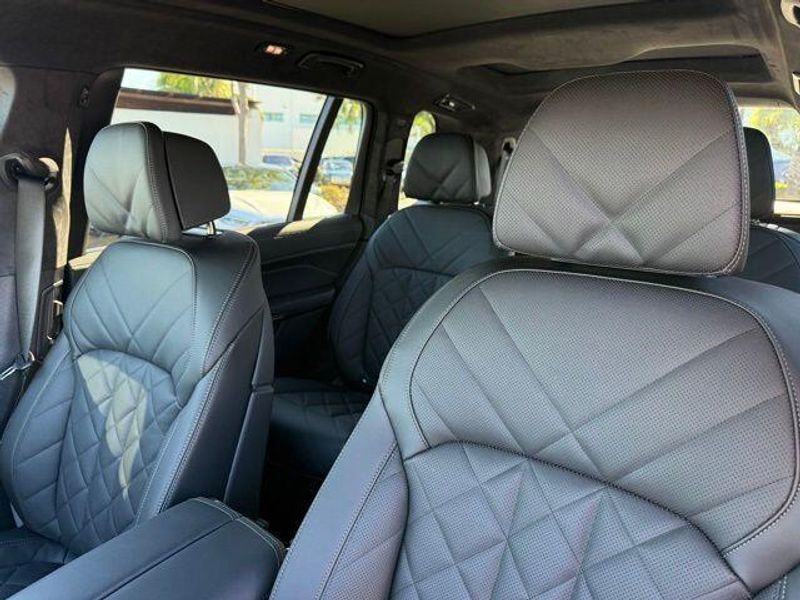 New 2026 BMW X7 xDrive40iImage 21