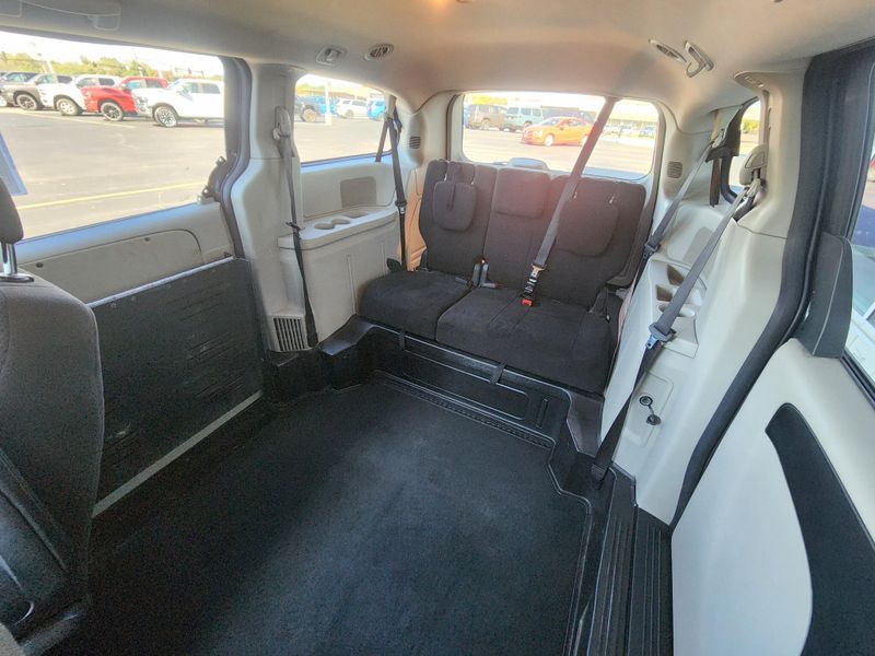 Used 2012 Dodge Grand Caravan SE