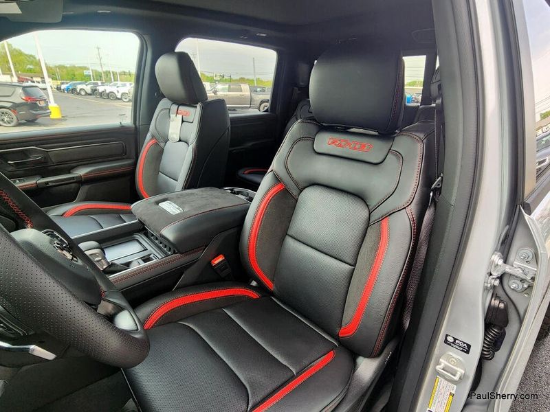 New 2026 RAM 1500 Rho Crew Cab 4x4 5'7' Box