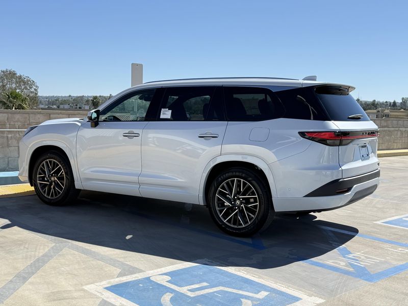 New 2026 Lexus TX 350 PremiumImage 9