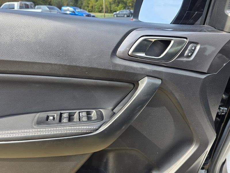 2021 Ford Ranger Lariat photo 9