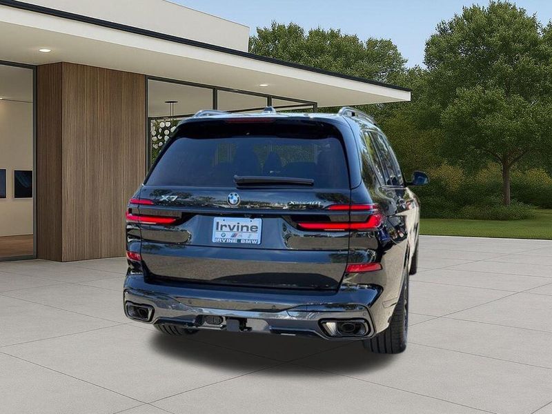 New 2026 BMW X7 xDrive40iImage 9