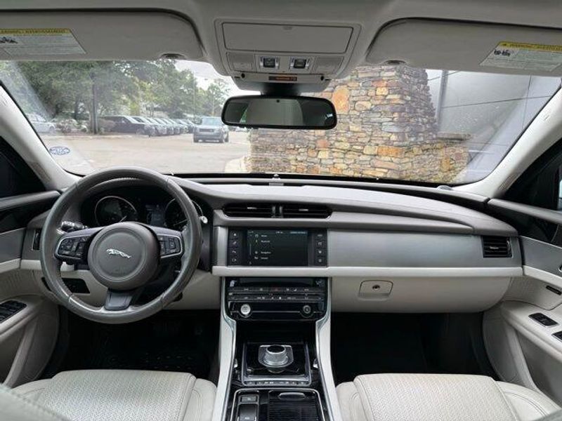 Used 2016 Jaguar XF 35t Prestige