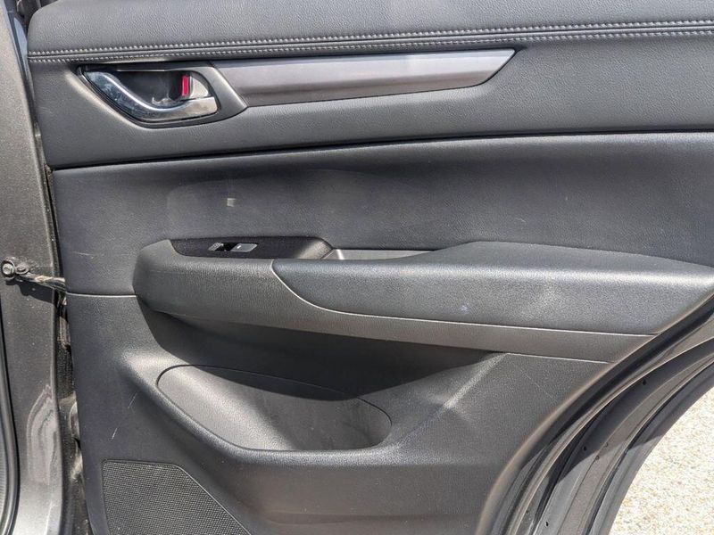 2023 Mazda CX-5 2.5 S Preferred PackageImage 14