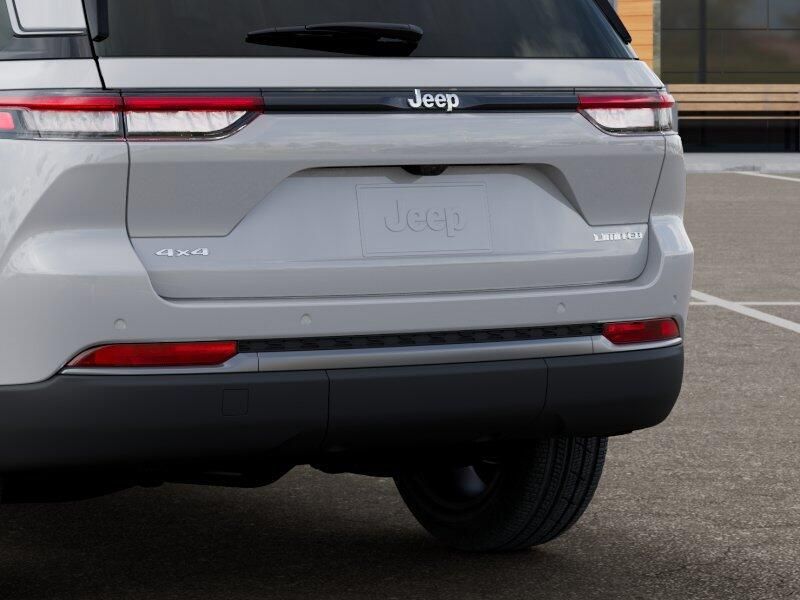 New 2026 Jeep Grand Cherokee Limited 4x4Image 13