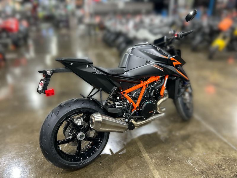 New 2026 KTM 1390 SUPER DUKE R EVO Image 14