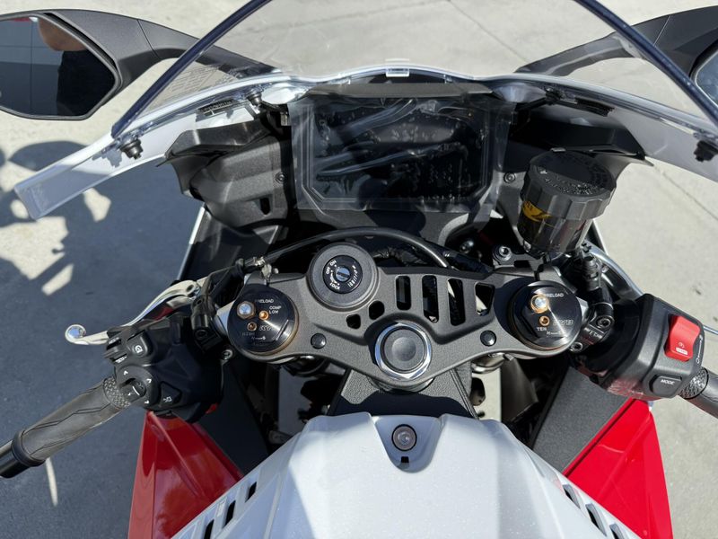 New 2025 Yamaha YZF-R9 Image 16