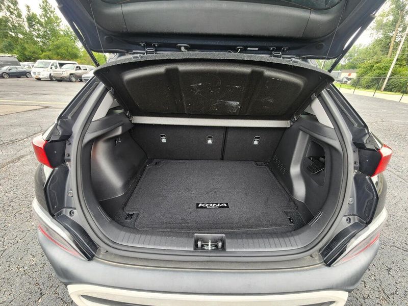 Used 2023 Hyundai Kona SEL