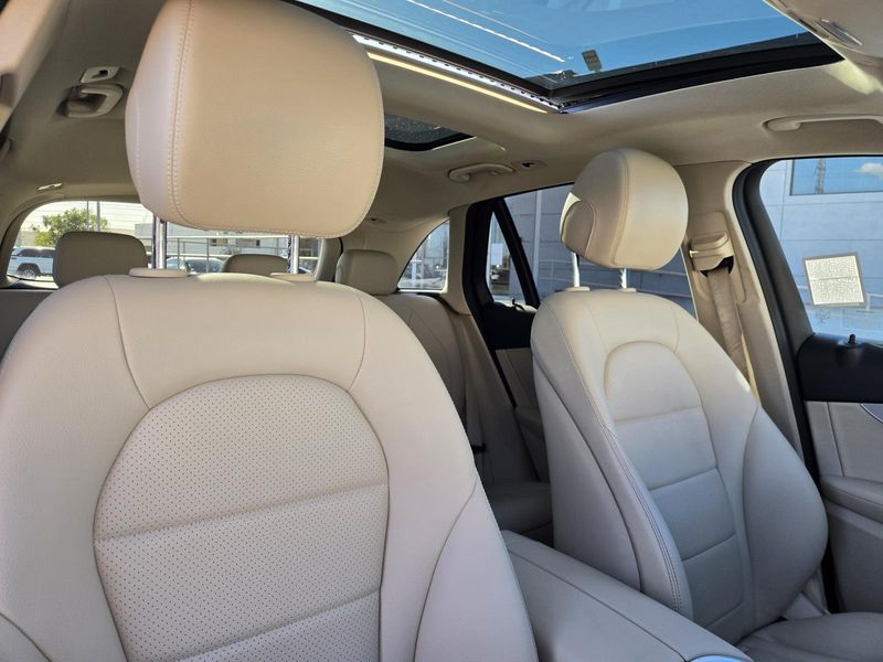 Used 2022 Mercedes-Benz GLC 300 SUV