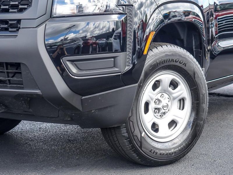 2025 Nissan Frontier King Cab S photo 3