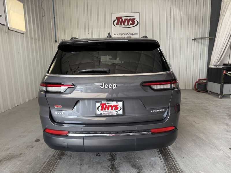 Used 2025 Jeep Grand Cherokee L LaredoImage 4