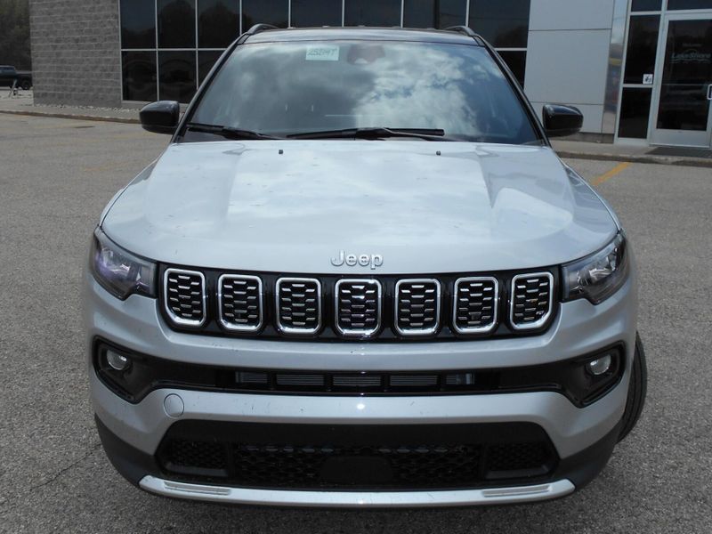 2025 Jeep Compass Limited 4x4Image 28