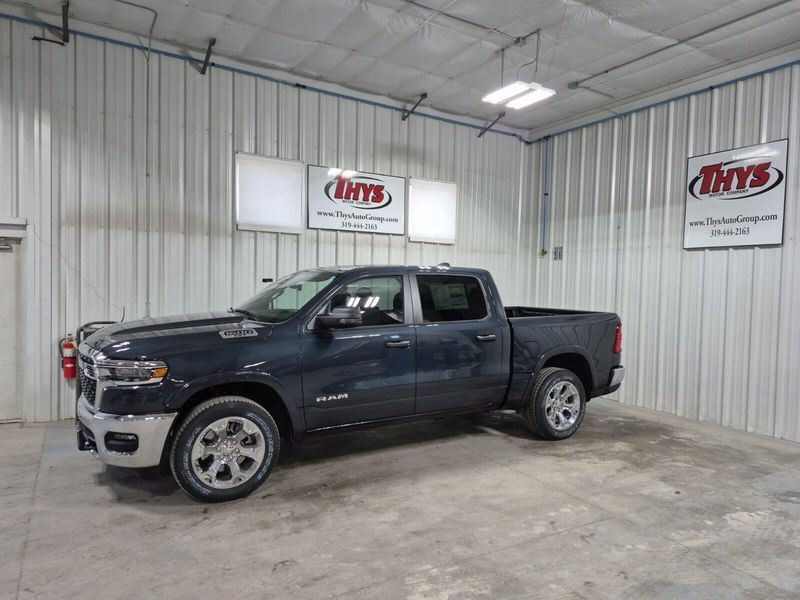 2025 RAM 1500 Big Horn Crew Cab 4x4 5