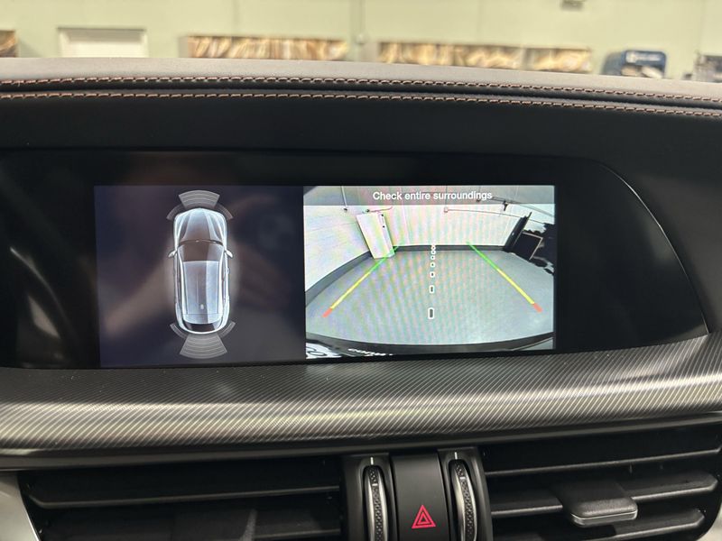 New 2025 Alfa Romeo Stelvio Intensa AwdImage 21
