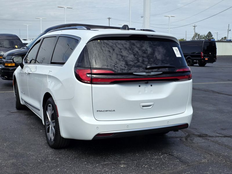 Used 2026 Chrysler Pacifica Pinnacle
