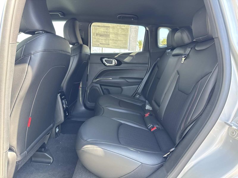 New 2026 Jeep Compass Trailhawk 4x4