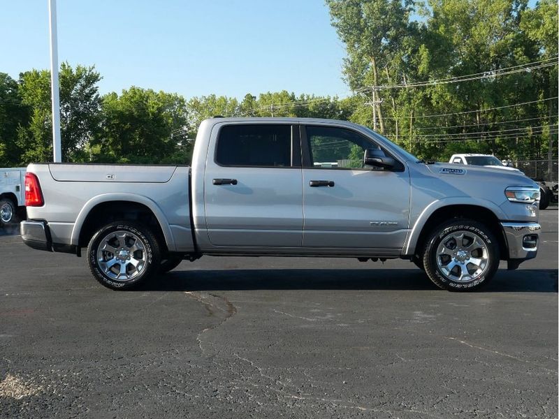 2025 RAM 1500 Big Horn Crew Cab 4x4 5