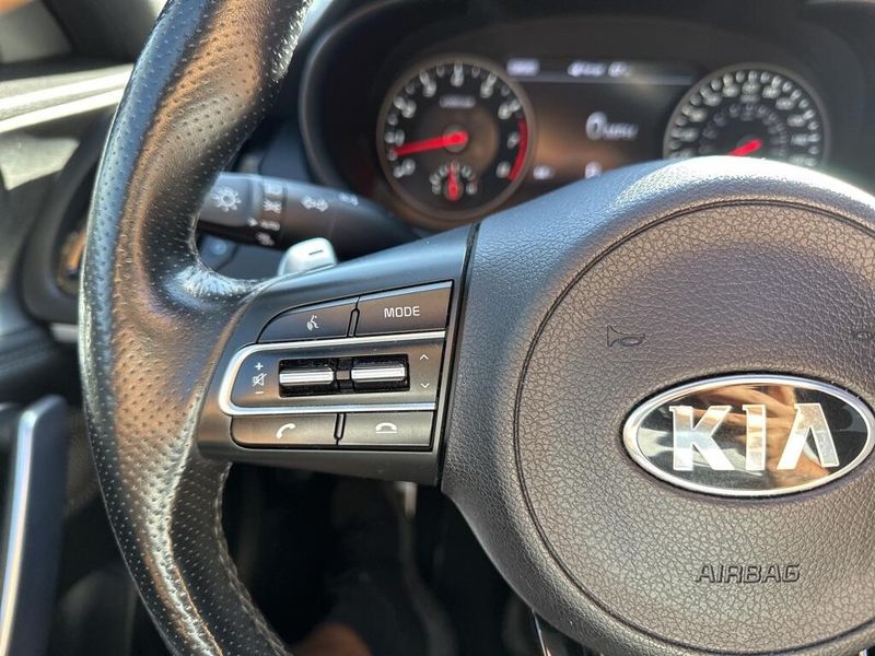 2020 Kia Stinger GT2 photo 36