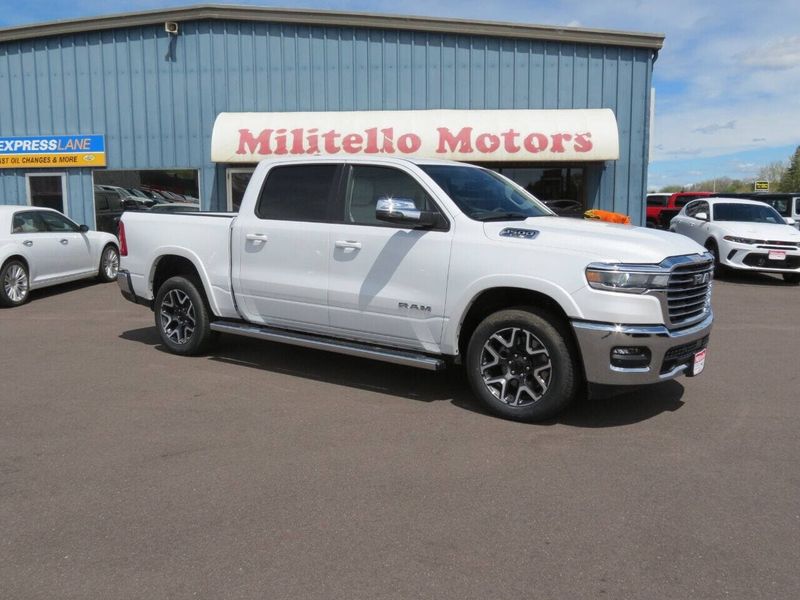 2025 RAM 1500 Laramie Crew Cab 4x4 5