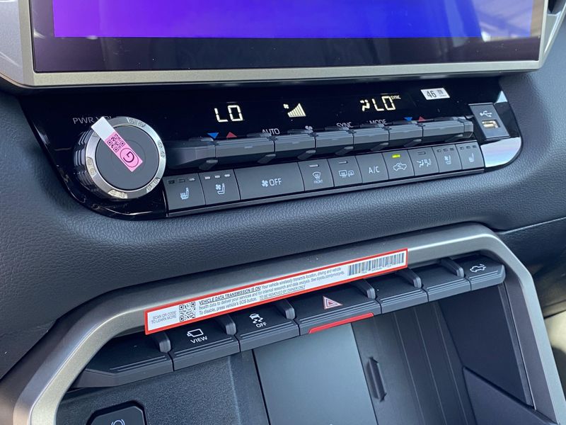 New 2025 Toyota Tundra Limited HybridImage 17